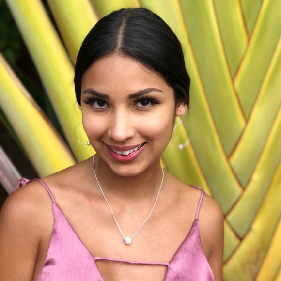 Stunning 🤩 Freshwater white pear necklace - Picture 2 of 4